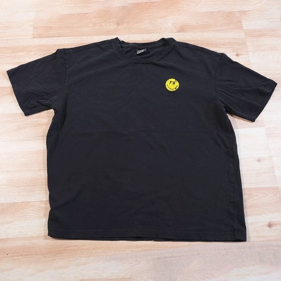 Smiley T-Shirt - Picture 1 of 2